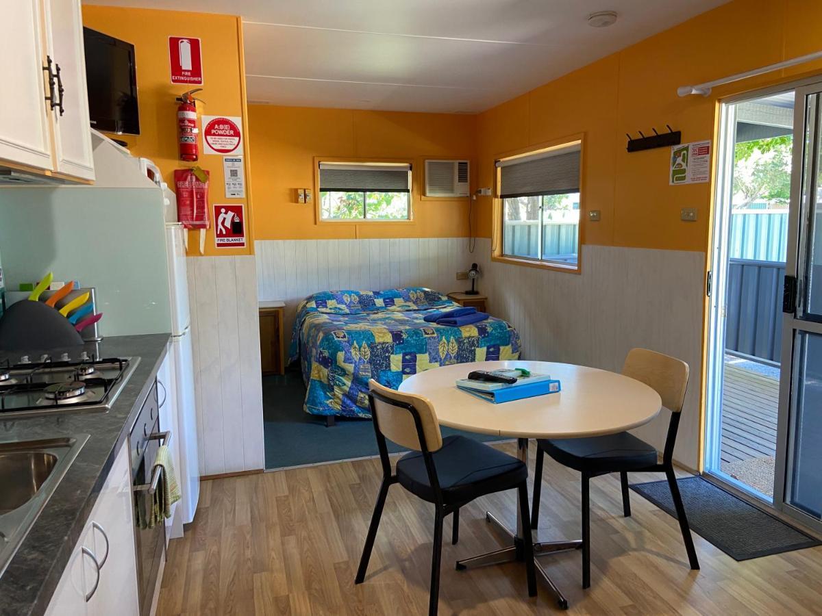 Beachcomber Caravan Park Mallacoota Exterior foto